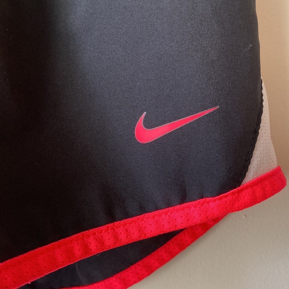 Nike Girls Dri-Fit Shorts, Size Small - Picture 3 of 7